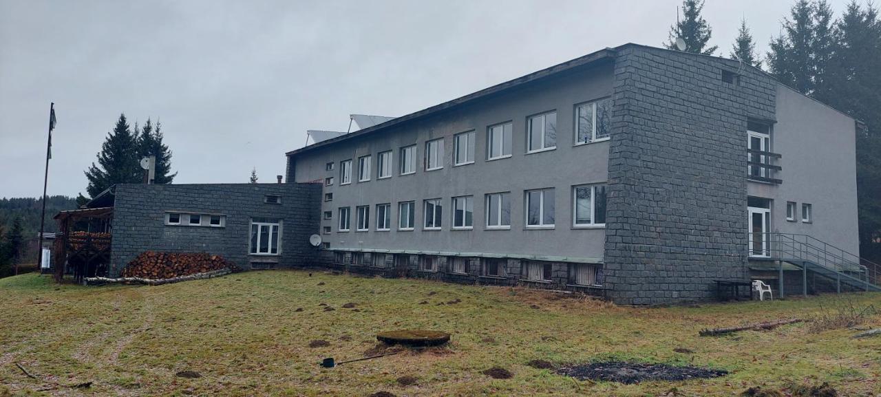 Apartman Novohradky 22 Benesov nad Cernou Dış mekan fotoğraf